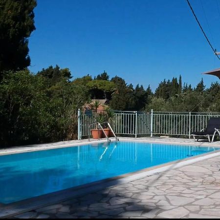 Gastouri Villa Pascalia With Heated Pool In October And Views Achílleion Zewnętrze zdjęcie