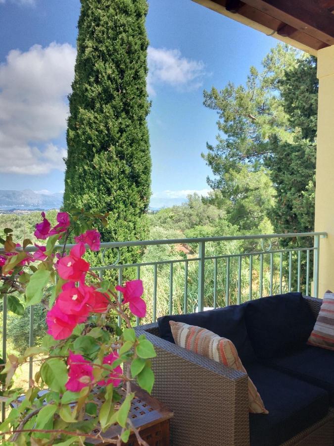 Gastouri Villa Pascalia With Heated Pool In October And Views Achílleion Zewnętrze zdjęcie