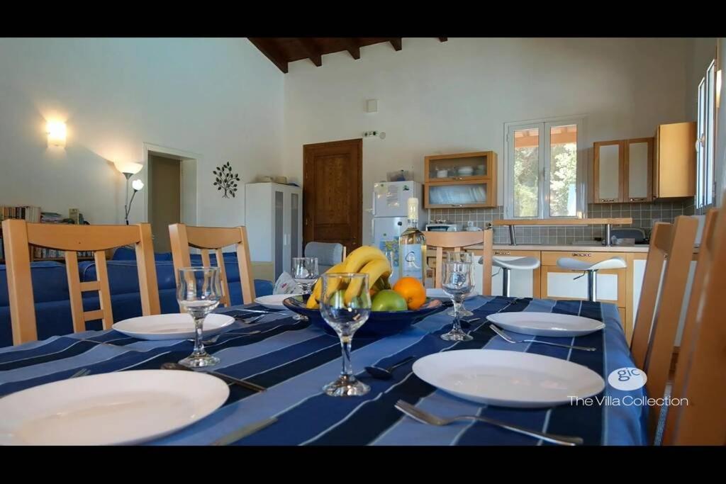 Gastouri Villa Pascalia With Heated Pool In October And Views Achílleion Zewnętrze zdjęcie