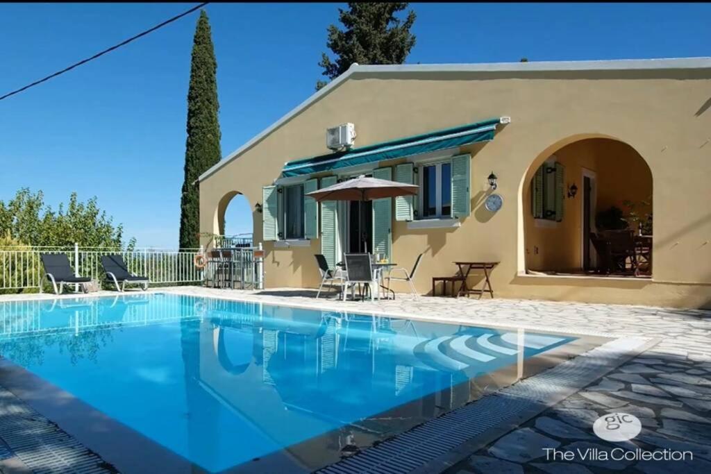 Gastouri Villa Pascalia With Heated Pool In October And Views Achílleion Zewnętrze zdjęcie